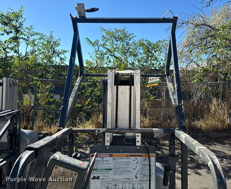 image for item EI4041 2017 JLG 20MVL vertical lift