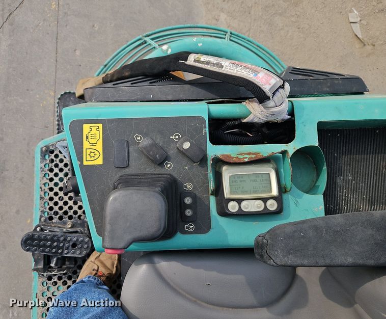 image for item EI8372 2019 Multi Quip HTX6H riding trowel