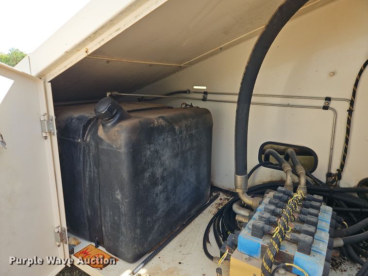 image for item EI8376 2002 Terex TB85 boom lift