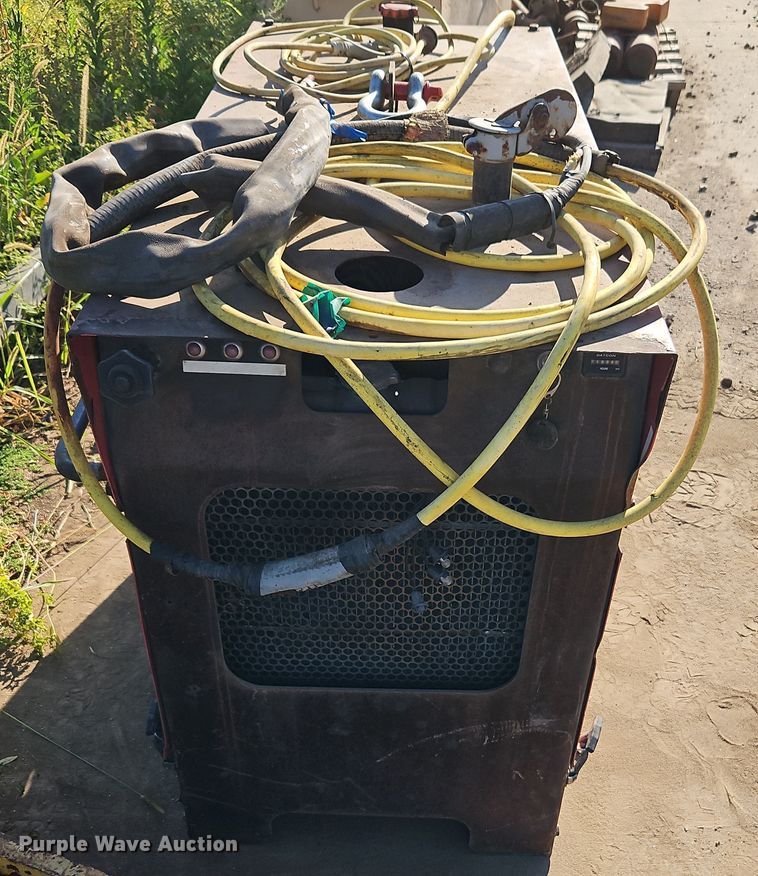 image for item EI8381  40