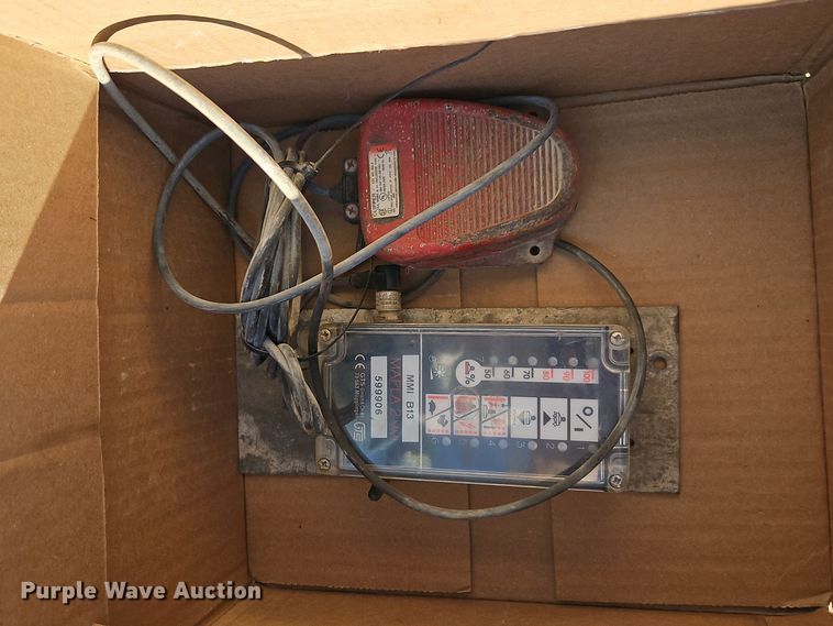 image for item EI8381  40