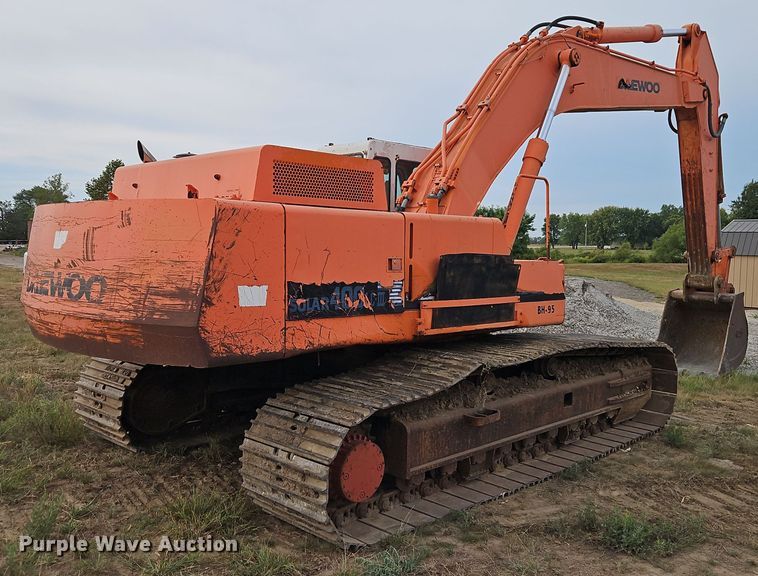 image for item EI8386 1997 Daewoo SL400LC-III excavator