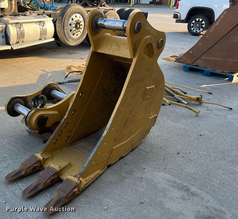 image for item EJ3020 Caterpillar  excavator bucket
