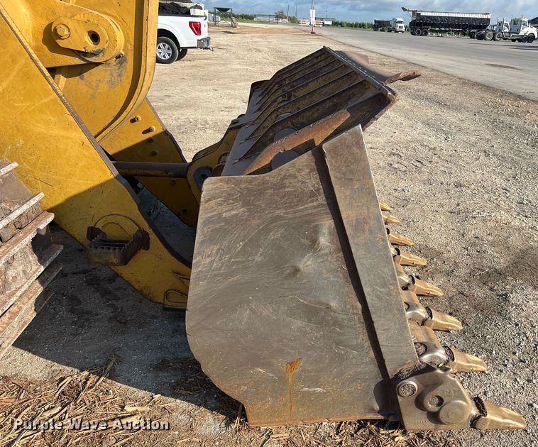 image for item EJ3024 2006 Caterpillar 963C track loader