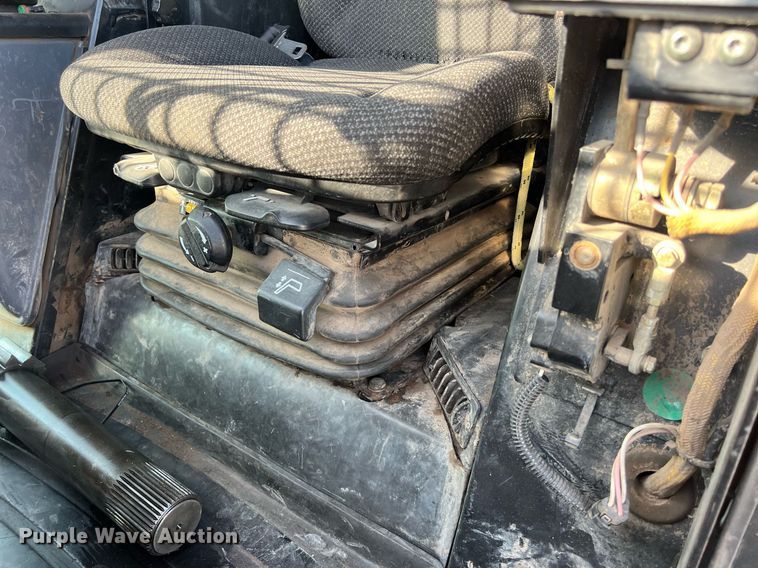 image for item EJ3024 2006 Caterpillar 963C track loader