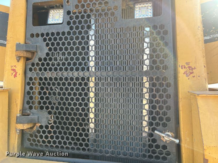 image for item EJ3024 2006 Caterpillar 963C track loader