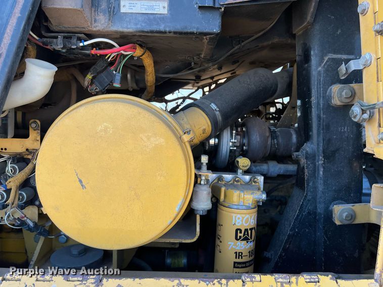 image for item EJ3024 2006 Caterpillar 963C track loader