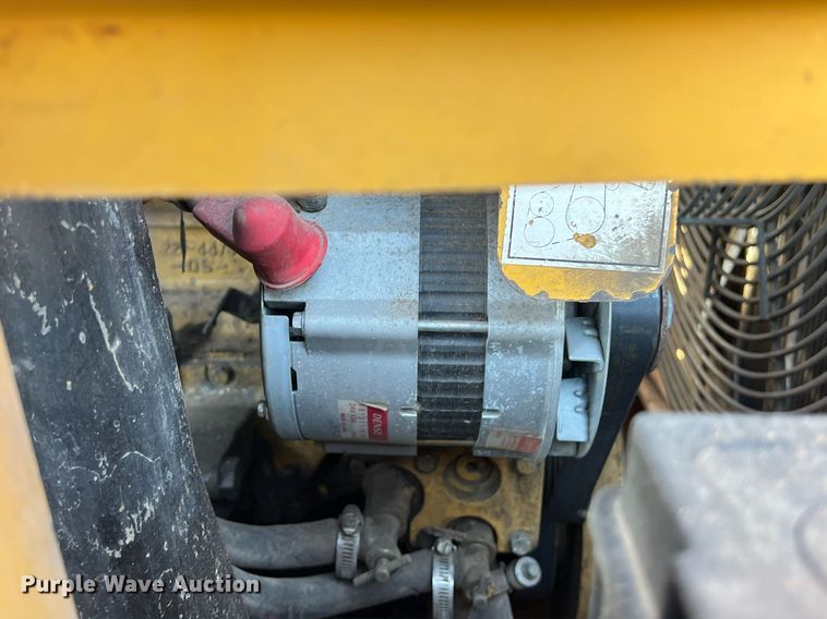 image for item EJ3024 2006 Caterpillar 963C track loader