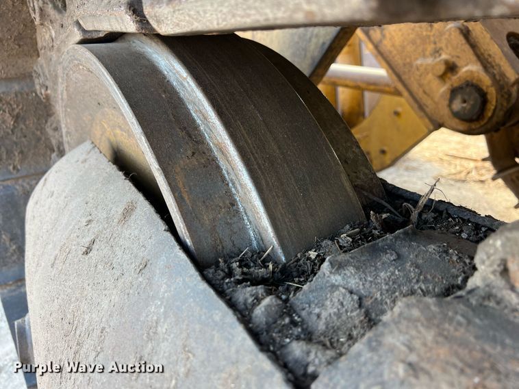 image for item EJ3024 2006 Caterpillar 963C track loader