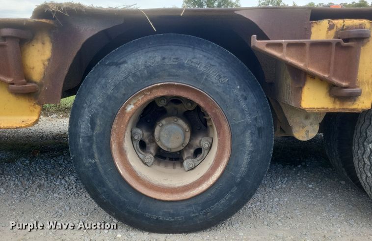 image for item EJ5508 1967 Fruehauf equipment trailer