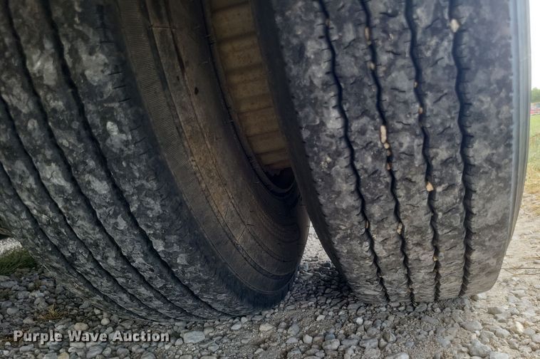 image for item EJ5508 1967 Fruehauf equipment trailer