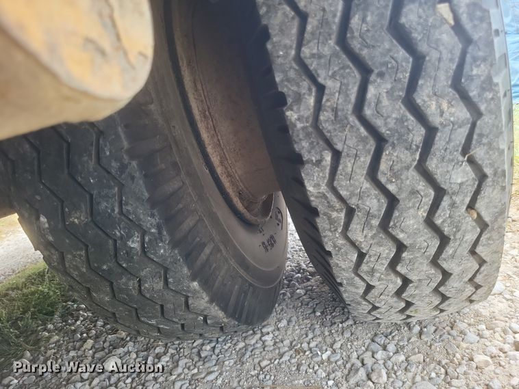 image for item EJ5508 1967 Fruehauf equipment trailer