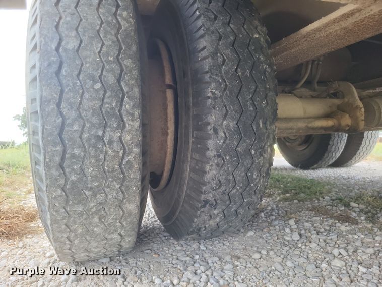 image for item EJ5508 1967 Fruehauf equipment trailer