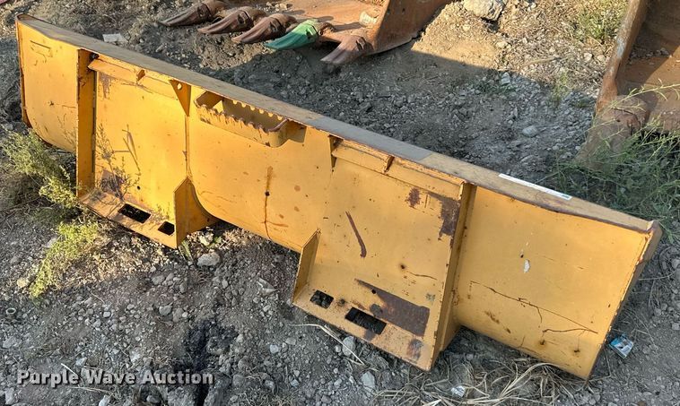 image for item EJ7225 Case  H674862 skid steer bucket