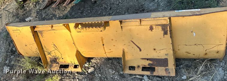 image for item EJ7225 Case  H674862 skid steer bucket