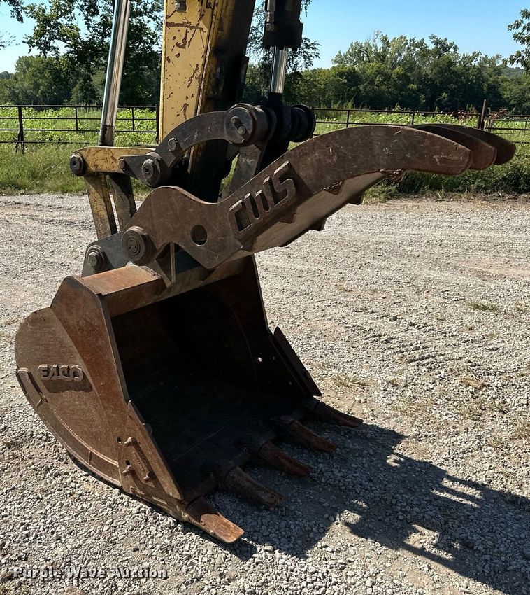 image for item EJ7235 2007 Komatsu PC158USLC excavator