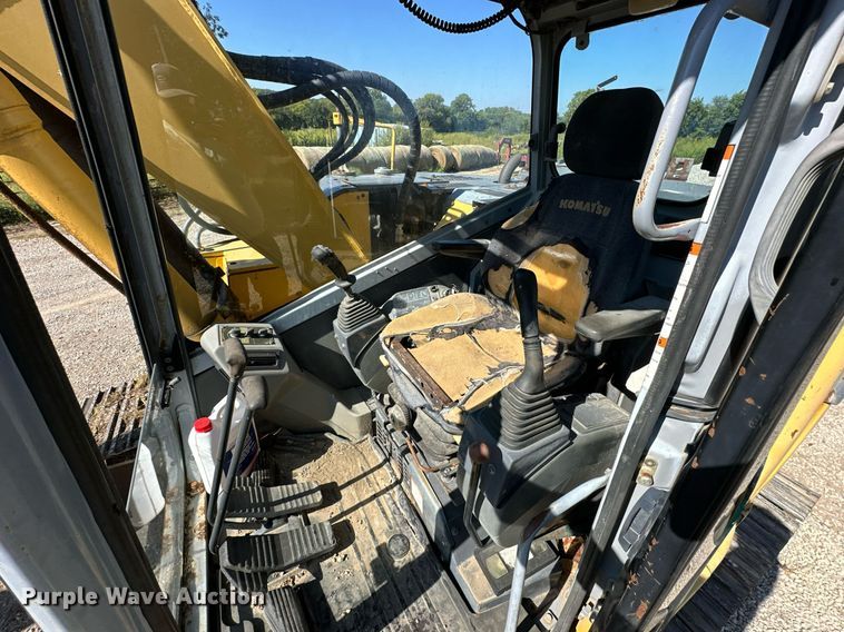 image for item EJ7235 2007 Komatsu PC158USLC excavator