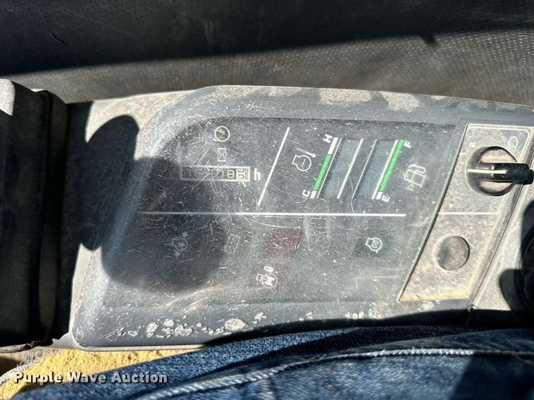 image for item EJ7235 2007 Komatsu PC158USLC excavator