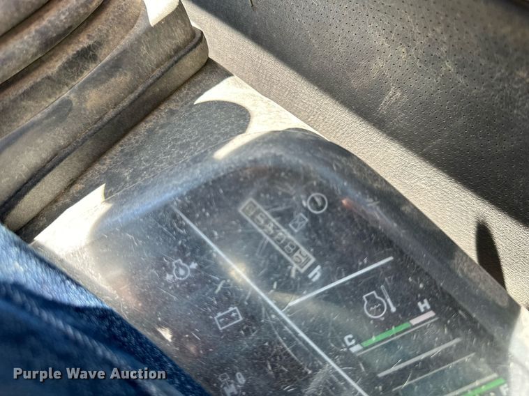 image for item EJ7235 2007 Komatsu PC158USLC excavator