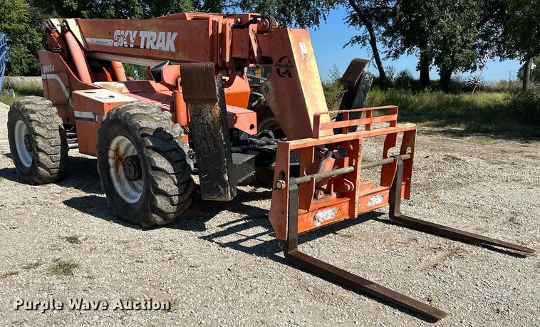 image for item EJ7236 1997 Skytrak 10054 telehandler