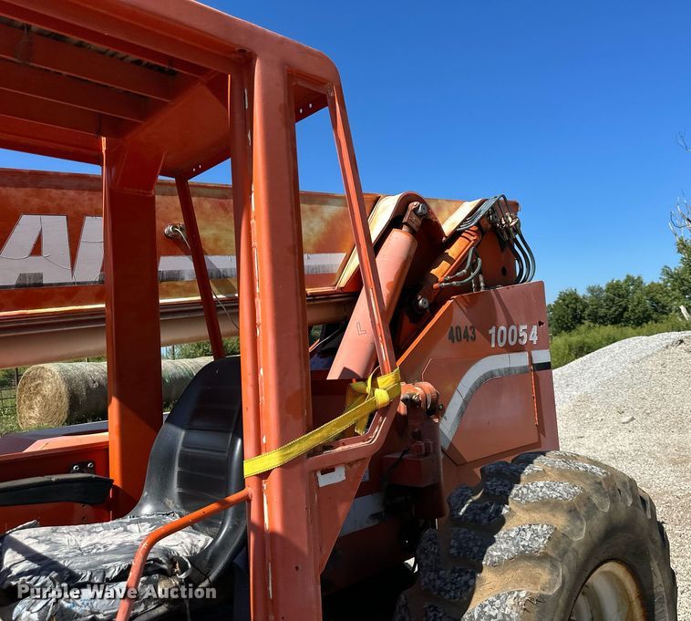 image for item EJ7236 1997 Skytrak 10054 telehandler