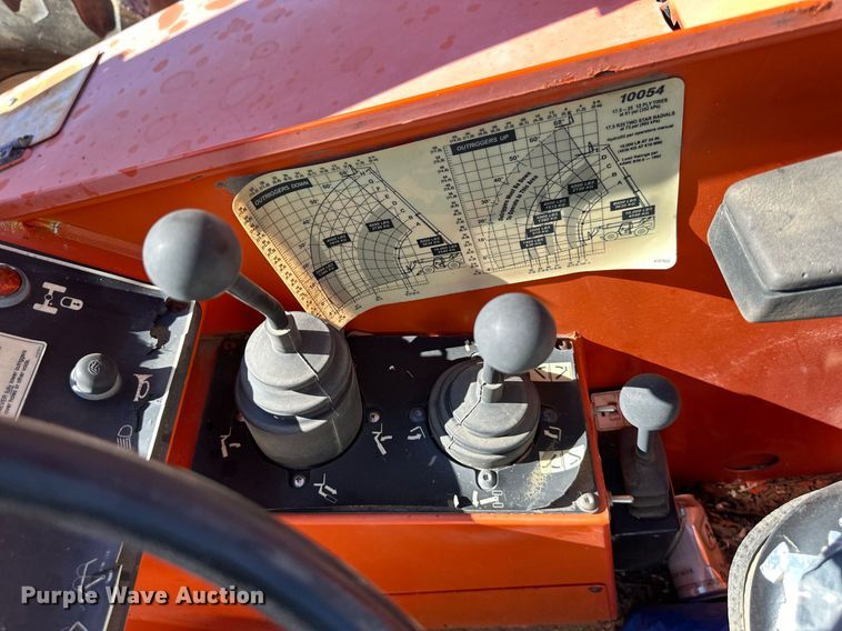 image for item EJ7236 1997 Skytrak 10054 telehandler