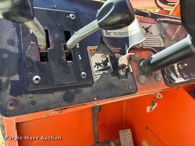 image for item EJ7236 1997 Skytrak 10054 telehandler