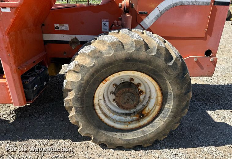 image for item EJ7236 1997 Skytrak 10054 telehandler