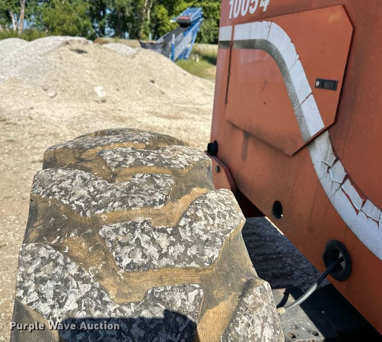 image for item EJ7236 1997 Skytrak 10054 telehandler