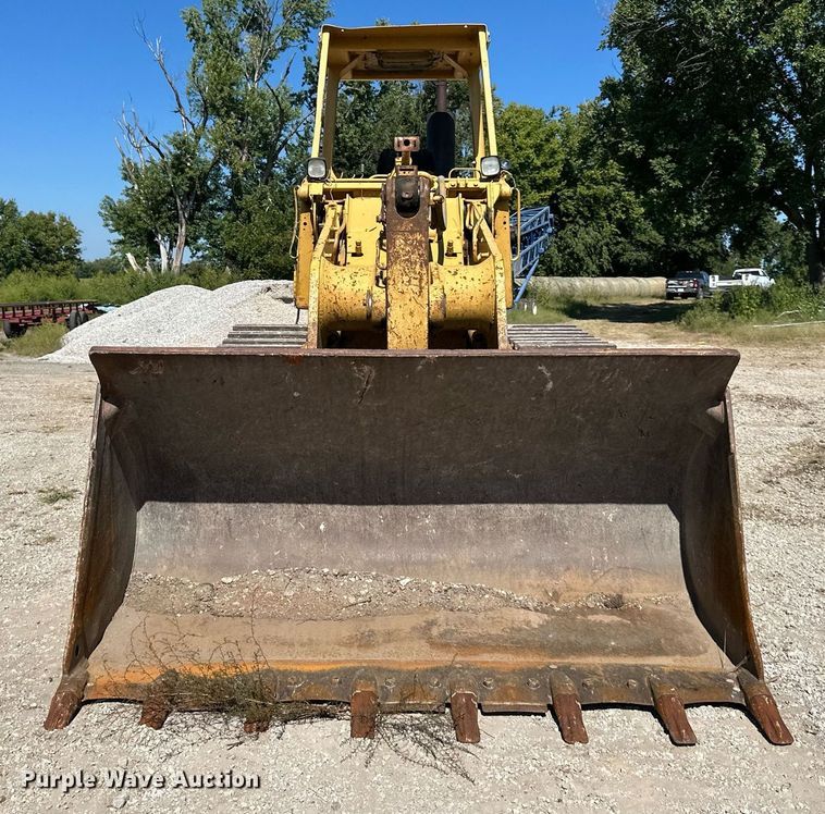 image for item EJ7237 1986 Caterpillar  963 track loader