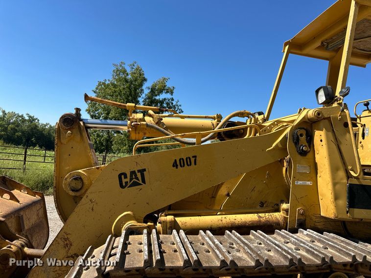 image for item EJ7237 1986 Caterpillar  963 track loader