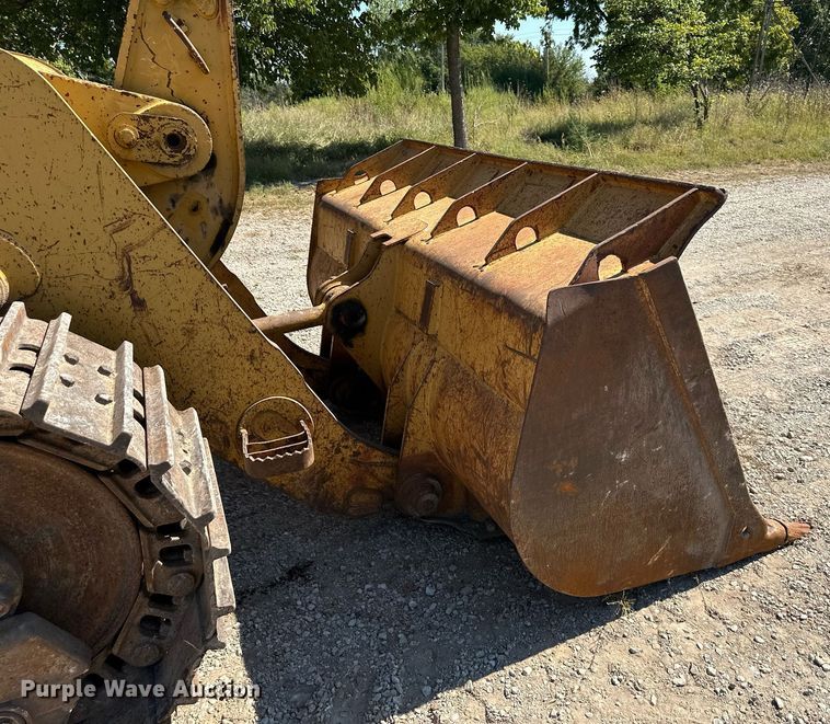 image for item EJ7237 1986 Caterpillar  963 track loader