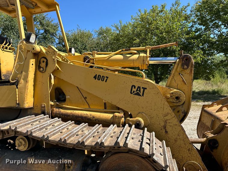 image for item EJ7237 1986 Caterpillar  963 track loader