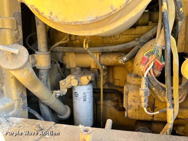 image for item EJ7237 1986 Caterpillar  963 track loader