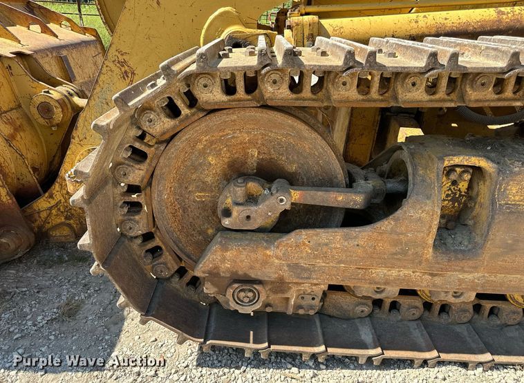 image for item EJ7237 1986 Caterpillar  963 track loader