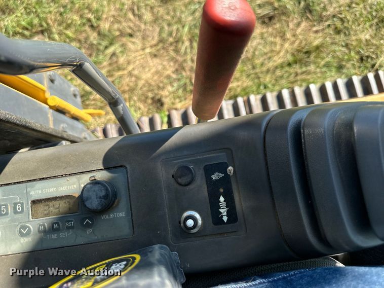 image for item EJ7239 2005 John Deere  330CLC excavator