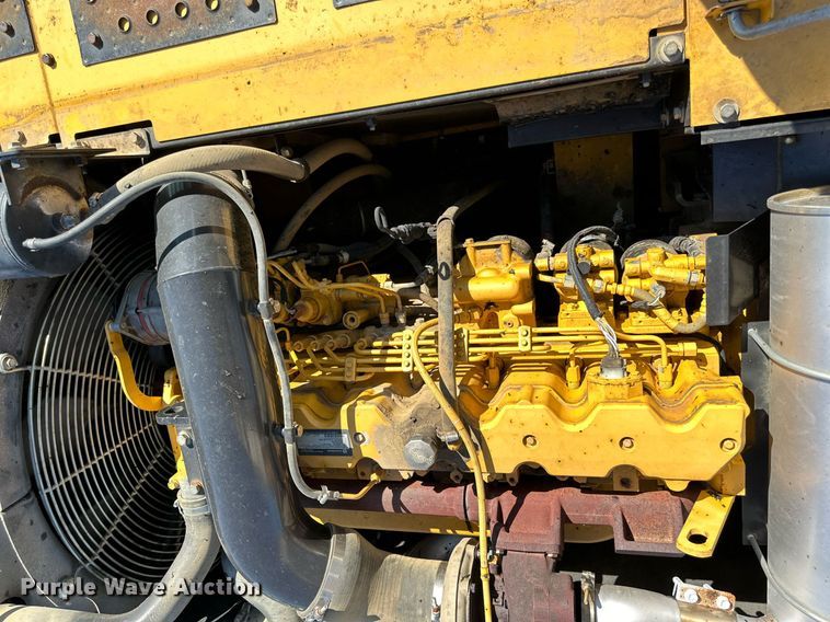 image for item EJ7239 2005 John Deere  330CLC excavator