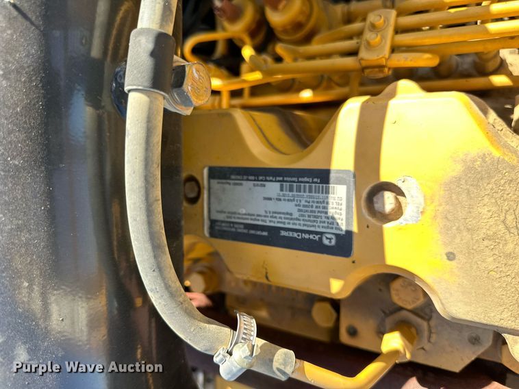 image for item EJ7239 2005 John Deere  330CLC excavator