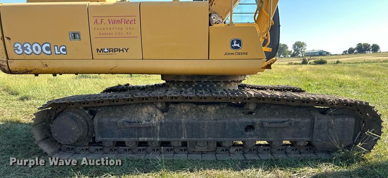 image for item EJ7239 2005 John Deere  330CLC excavator