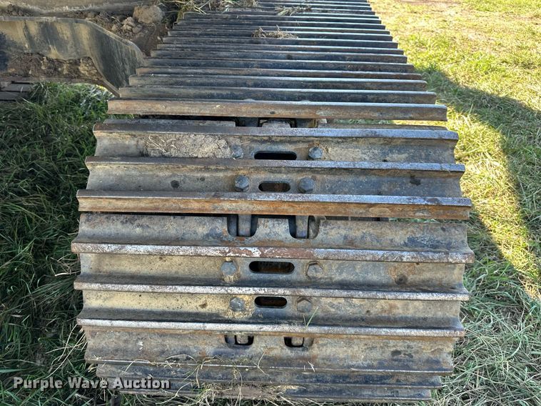 image for item EJ7239 2005 John Deere  330CLC excavator