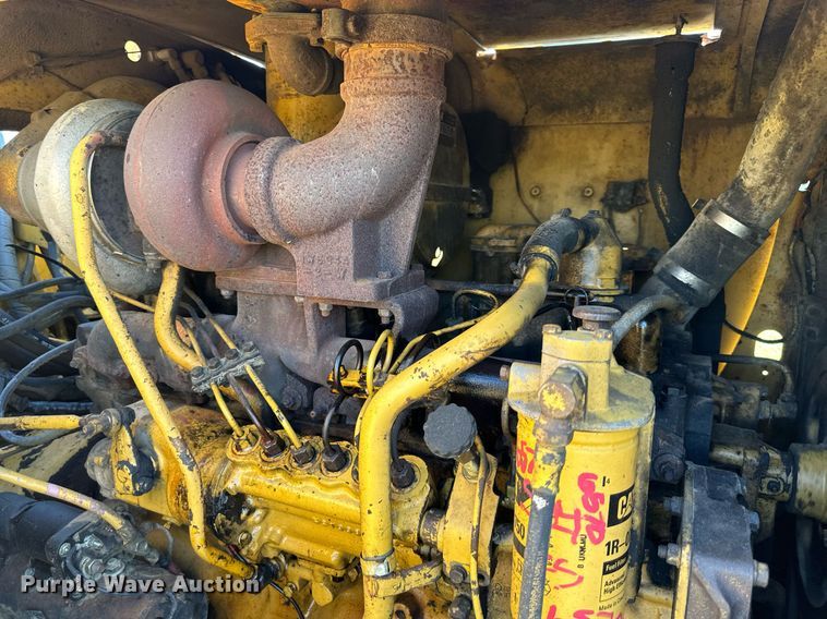 image for item EJ7240 1973 Caterpillar  627 conventional scraper 