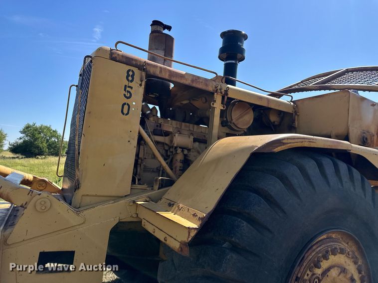 image for item EJ7240 1973 Caterpillar  627 conventional scraper 