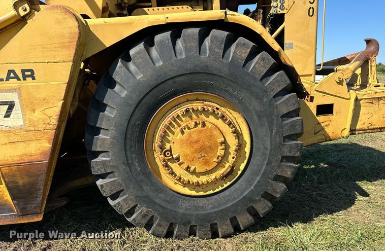 image for item EJ7240 1973 Caterpillar  627 conventional scraper 