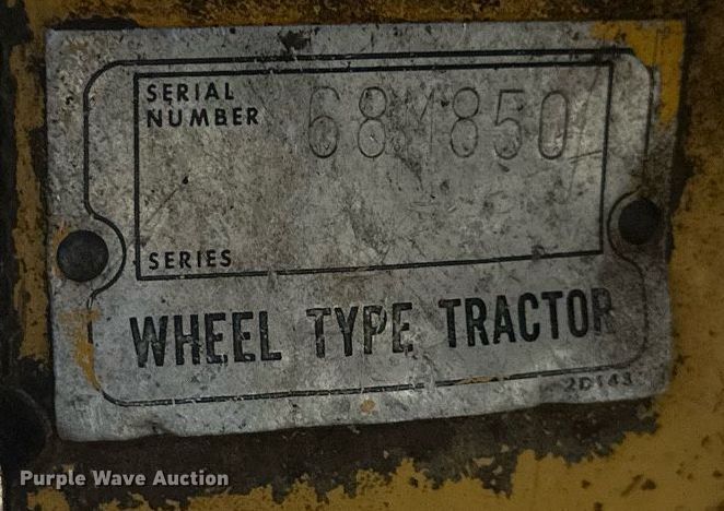 image for item EJ7240 1973 Caterpillar  627 conventional scraper 