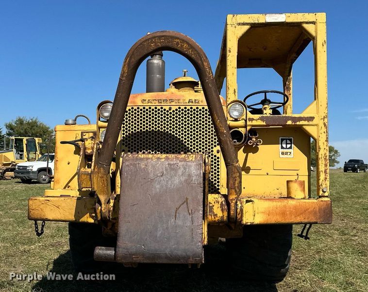 image for item EJ7241 Caterpillar  627 conventional scraper 