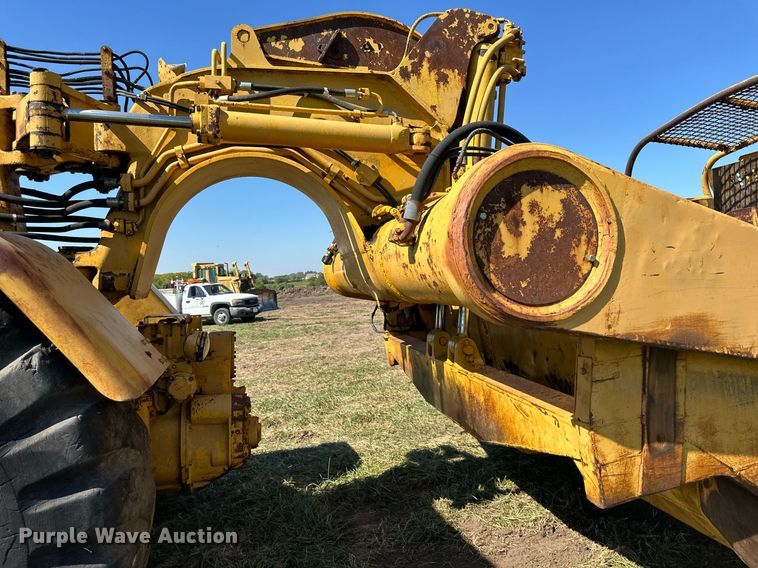 image for item EJ7241 Caterpillar  627 conventional scraper 