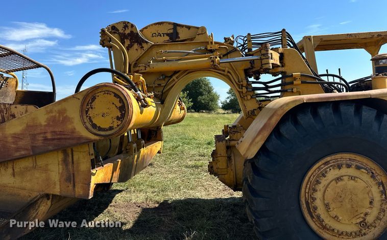 image for item EJ7241 Caterpillar  627 conventional scraper 