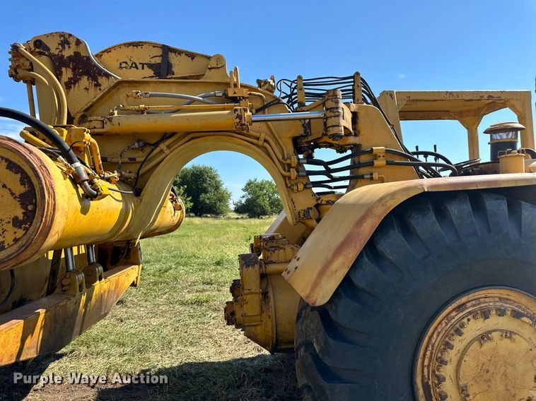 image for item EJ7241 Caterpillar  627 conventional scraper 