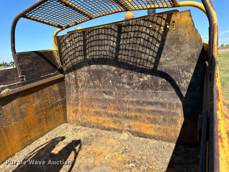 image for item EJ7241 Caterpillar  627 conventional scraper 