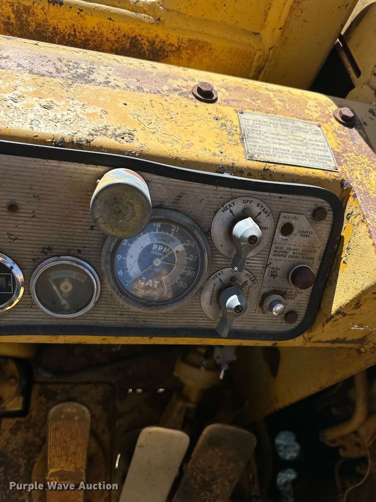 image for item EJ7241 Caterpillar  627 conventional scraper 